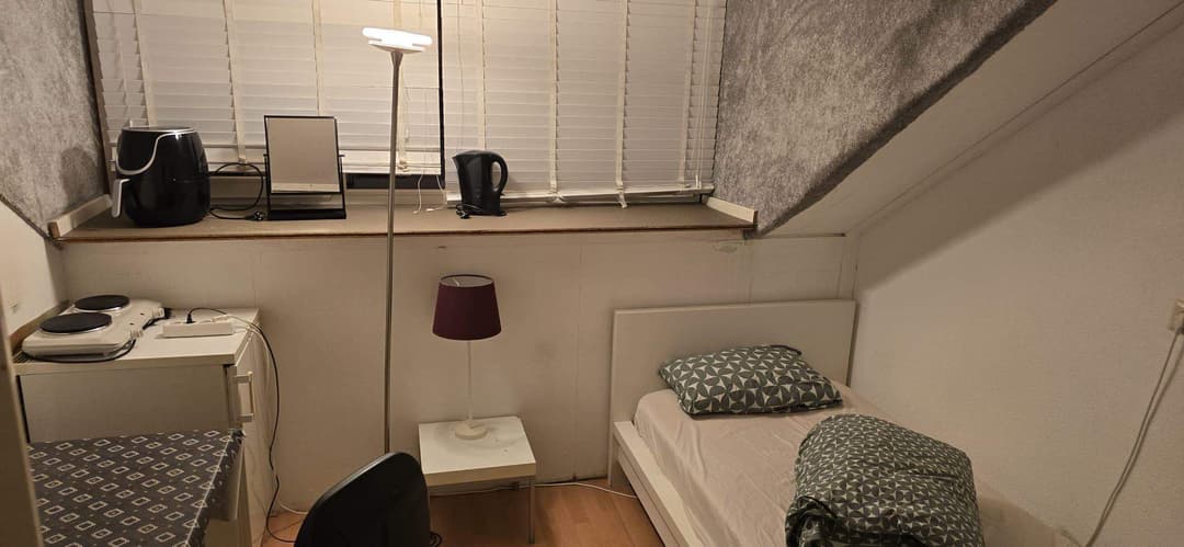Chambre meublée, Paardensprongstraat, Utrecht - À Louer