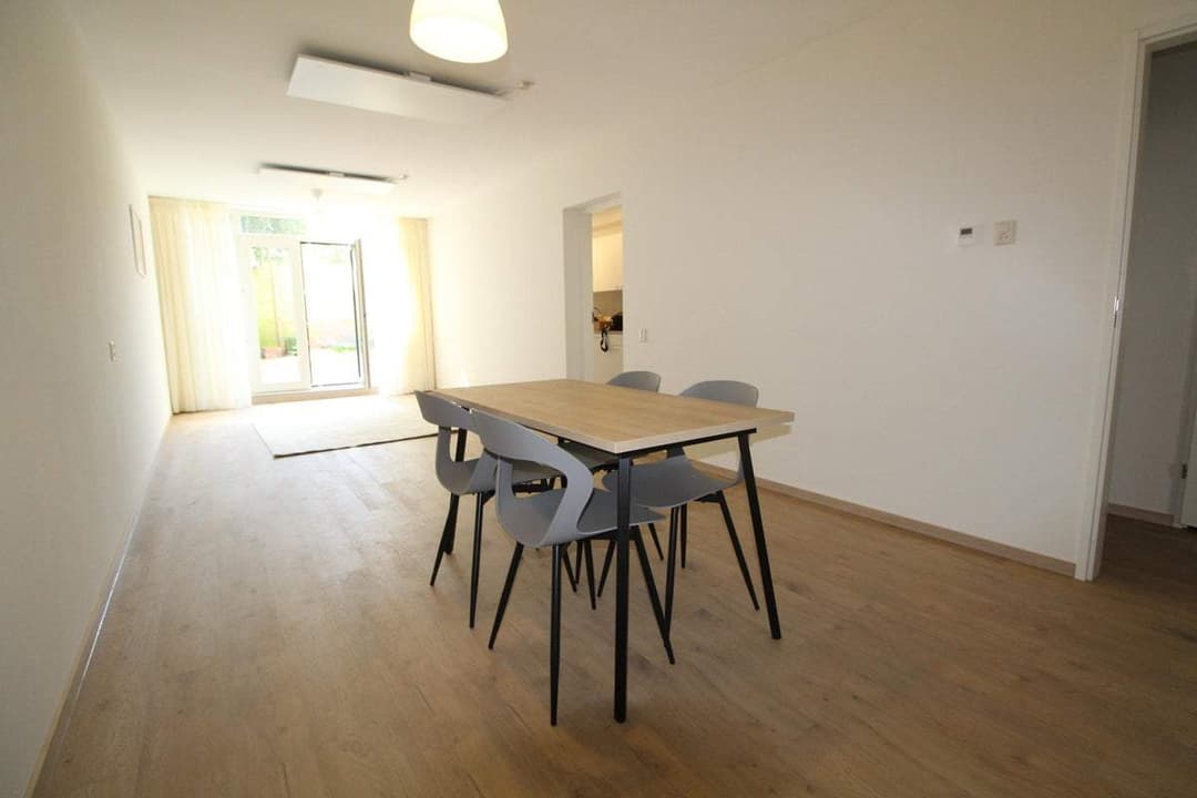 Flat Soetendaalseweg 24-A, Rotterdam - For Rent