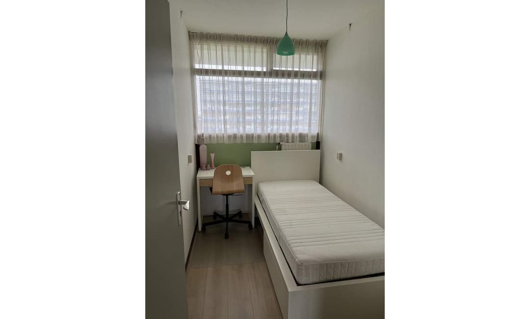 Kamer in Capelle aan den IJssel, Herman Gorterplaats - Te Huur