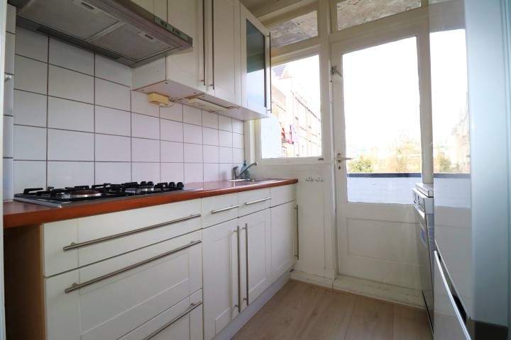 Baljuwplein, Rotterdam - Portiekflat (3 slaapkamers)