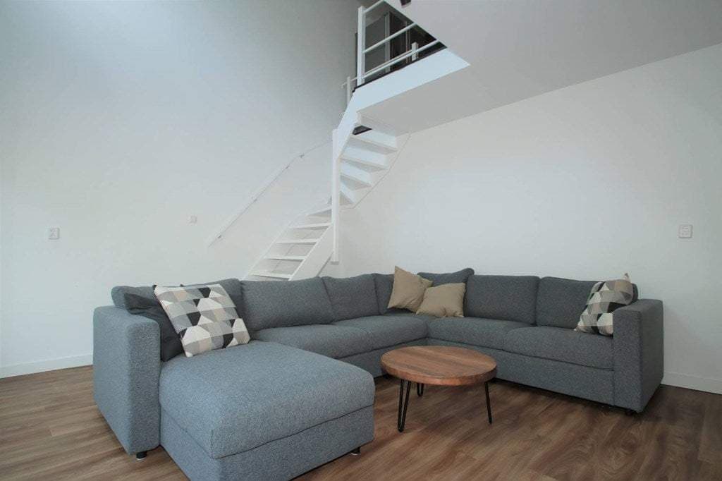 Flat Sint-Jacobsplaats, Rotterdam - For Rent