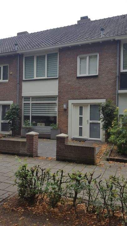 House Postelse Hoeflaan, Tilburg - For Rent