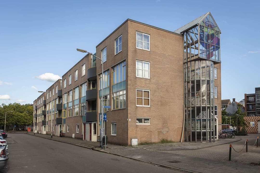 Student Room Valkenstraat, Breda - For Rent