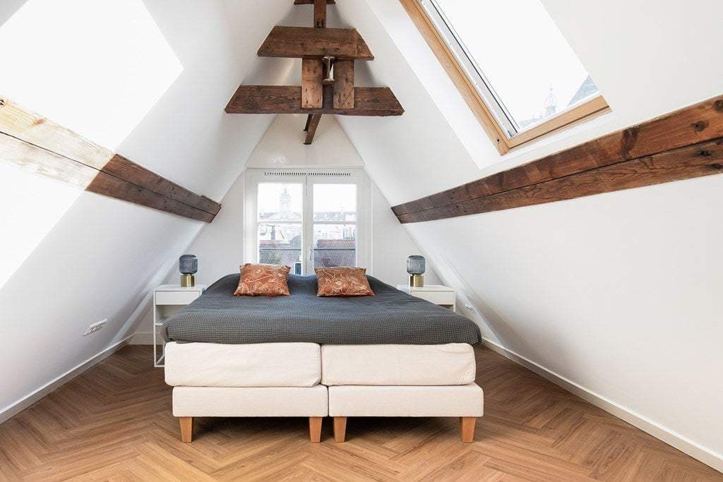 Geräumige Neuezijds Voorburgwal Wohnung, Amsterdam - Zur Miete