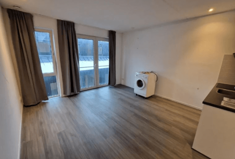 Studio te huur aan de Sluiskade, Hoogezand