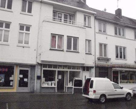Uncarpeted Room for Rent on Frankenstraat, Maastricht