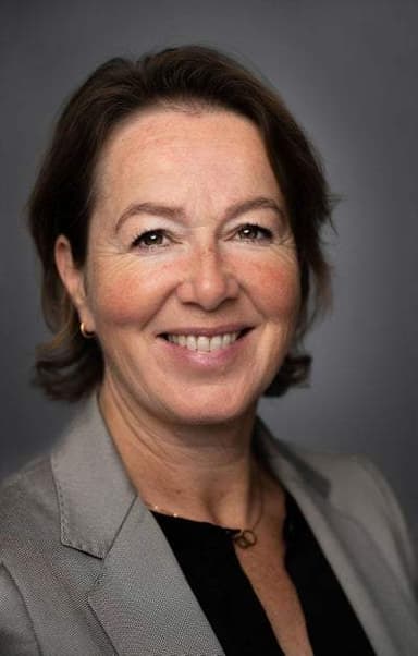 Estherly Huurman