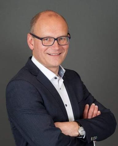mr. Arjan Hoogendoorn