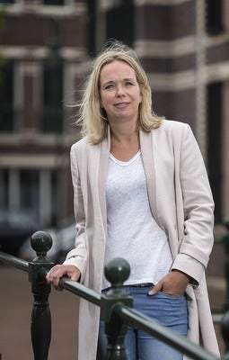 Julie Leussink