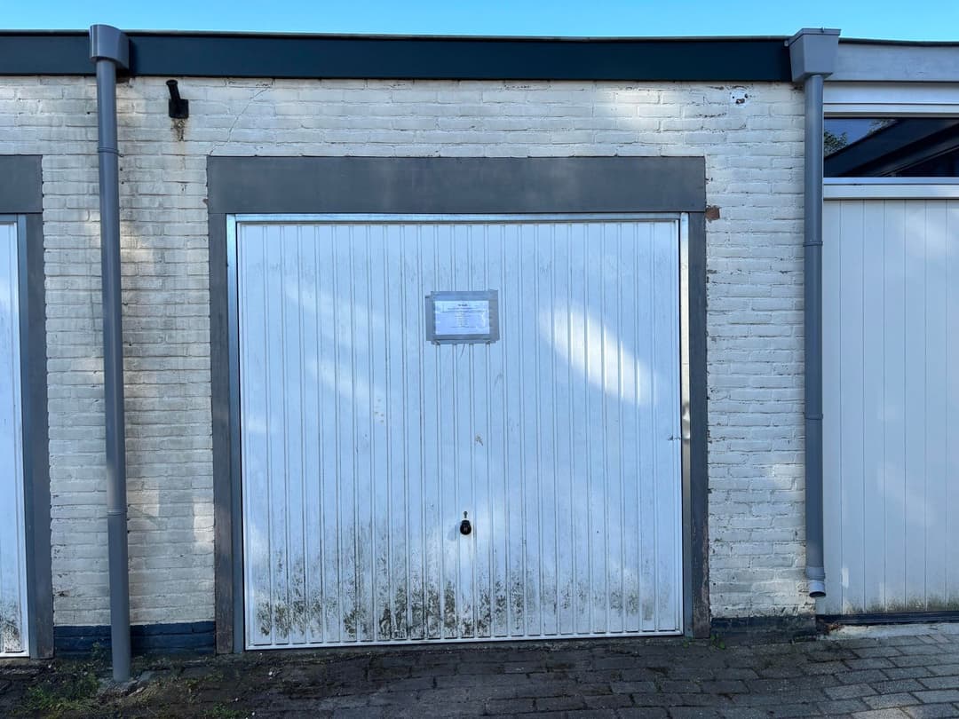 Garage Box Admiraal de Ruyterlaan 21215 RN Hilversum - Zu Vermieten