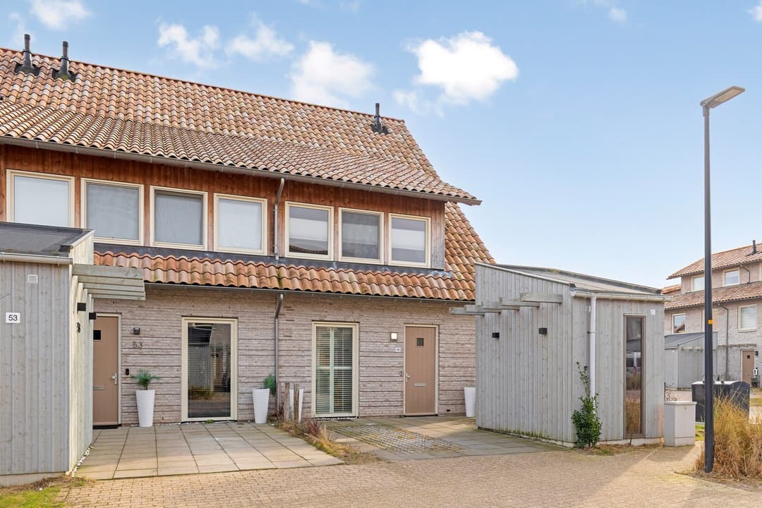 Maison d'angle NieuwSterduinstraat 55, Almere Duin - À Louer