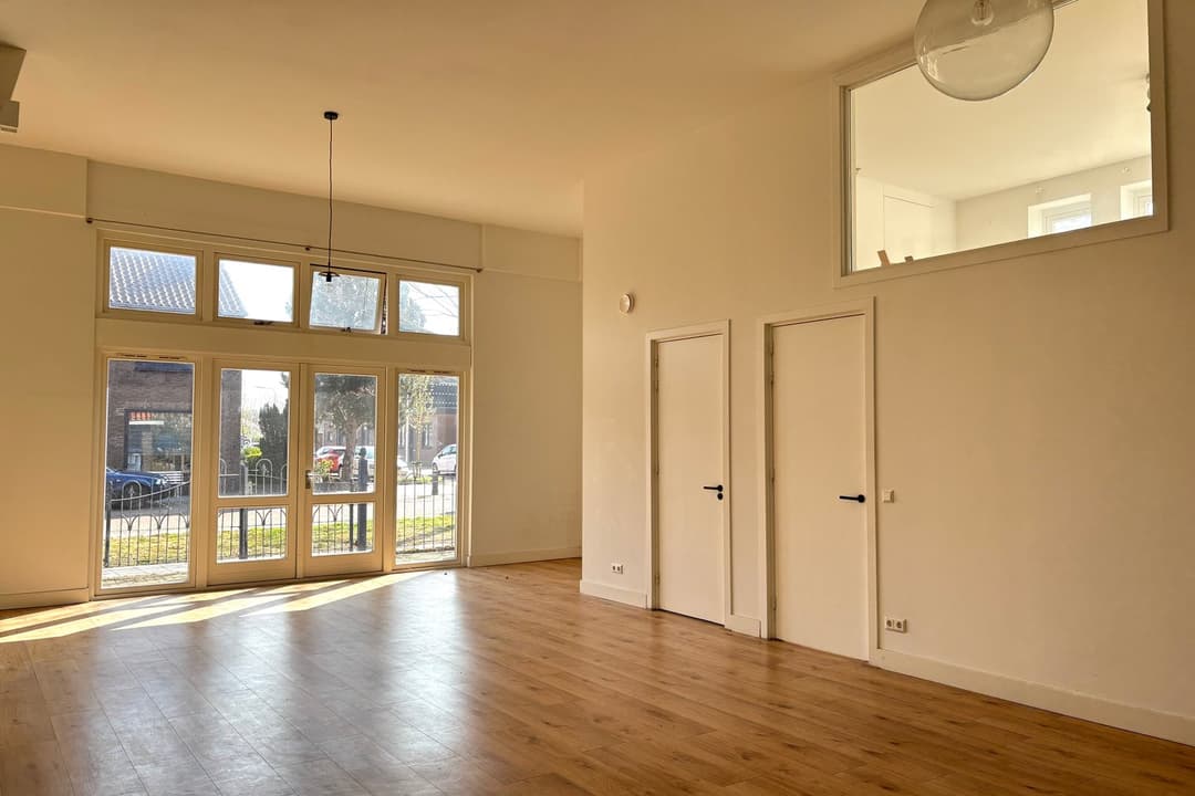 Apartment Banjaertstraat 2-A, Velsen-Noord - For Rent