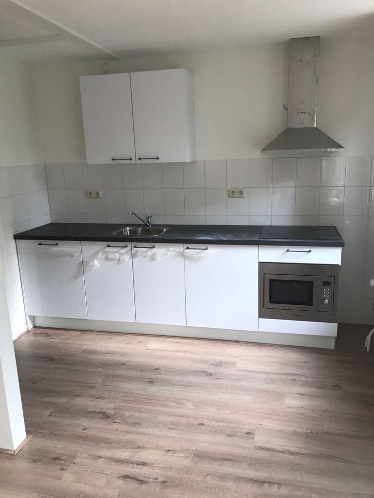 Unfurnished Apartment Deurnestraat, Almere - For Rent