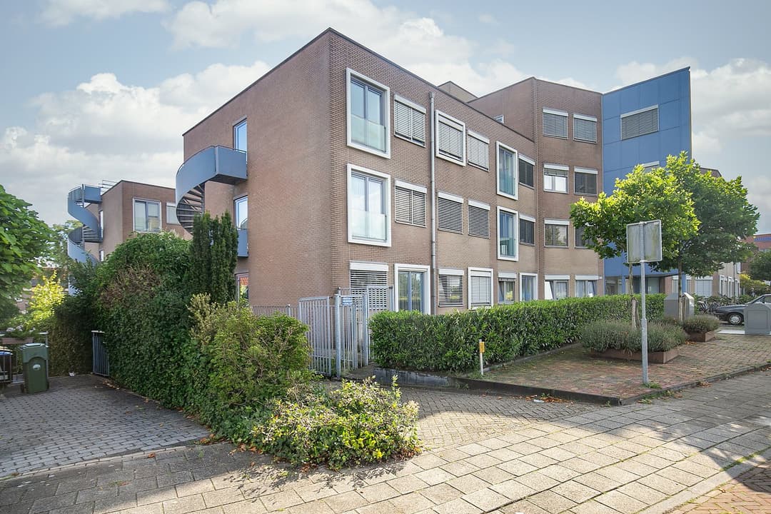 Flat Stationsplein 4-478441 AT Heerenveen - Te Huur