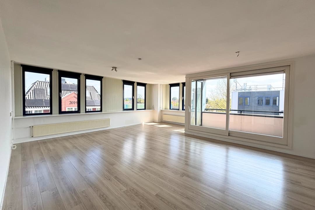Appartement Oostzijde 187, Zaandam - À Louer