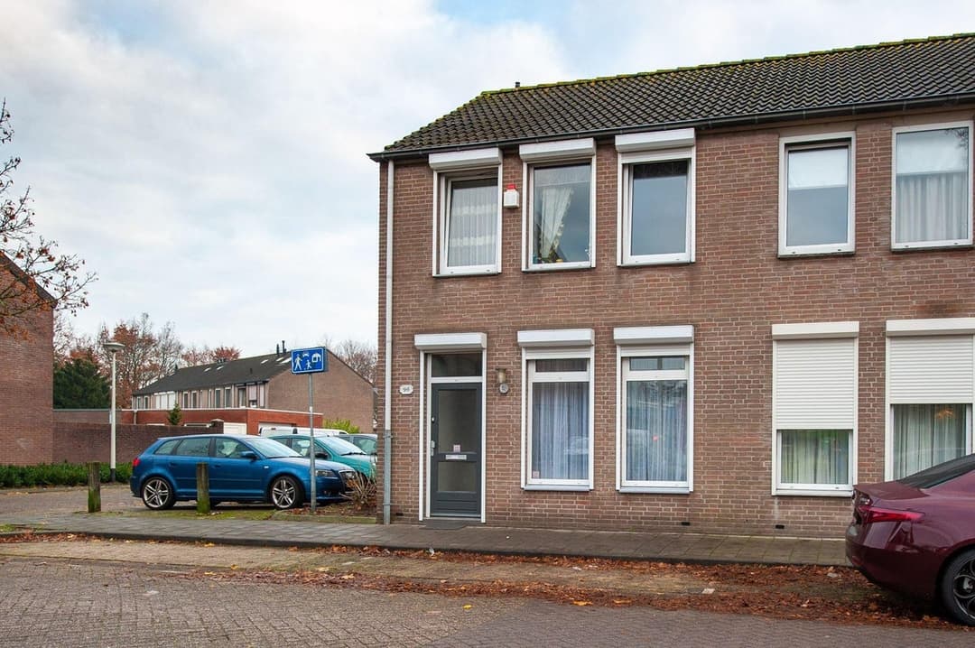 House Kalsdonksestraat 96, Roosendaal - For Rent