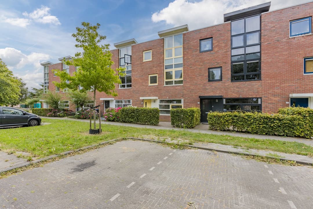 Family Home Rijnland 3718245 EG Lelystad - For Rent