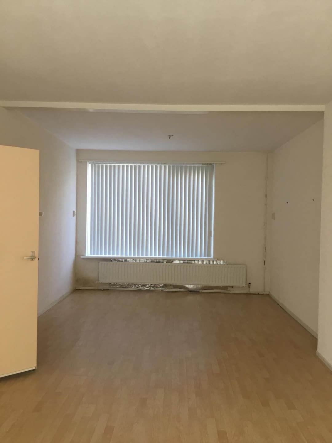 Ongecarpetse Anti-squat Te Huur, Huibertplaat, Delfzijl