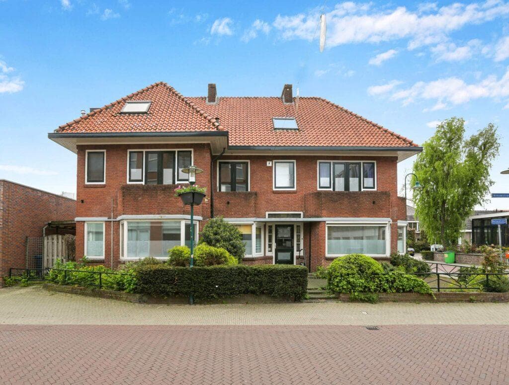 Unfurnished Room for Rent - Nieuwstraat, Barneveld