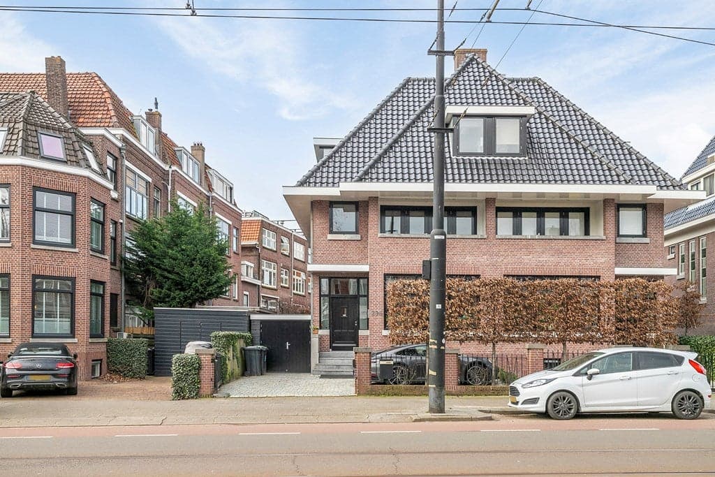 House Straatweg, Rotterdam - For Rent