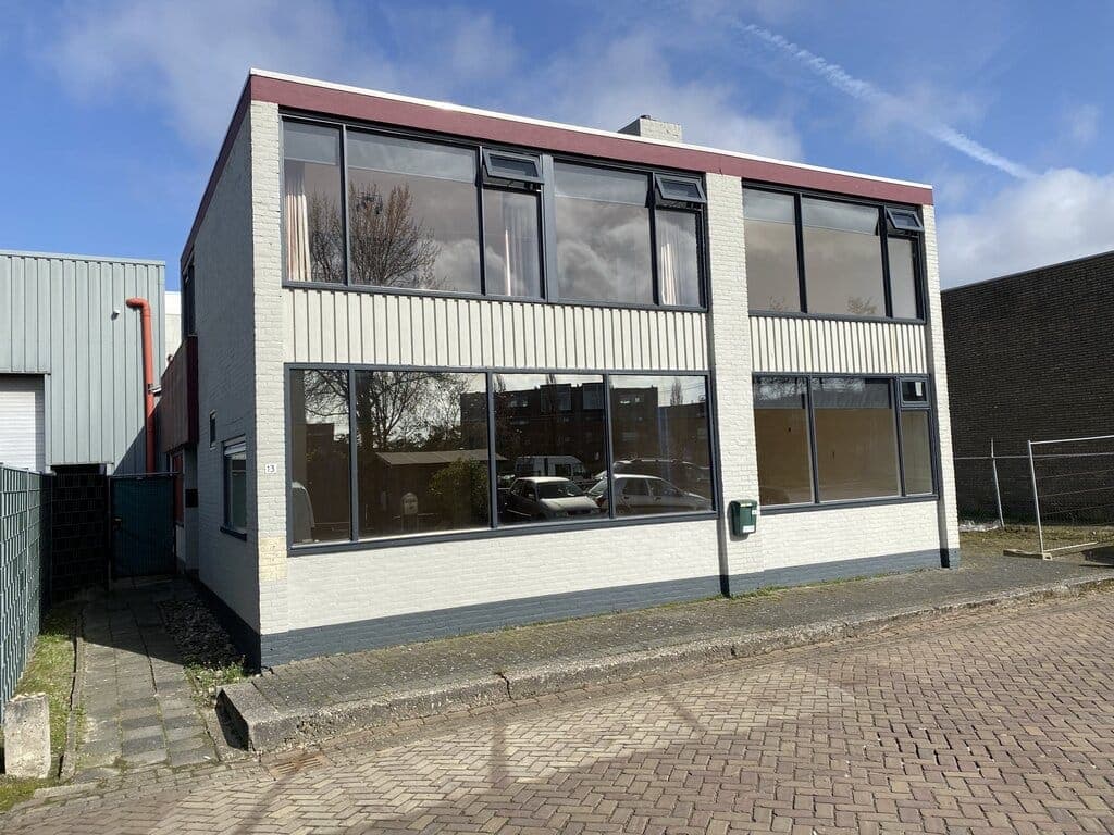 Room C.T. Storkweg 139403 AG Assen - For Rent
