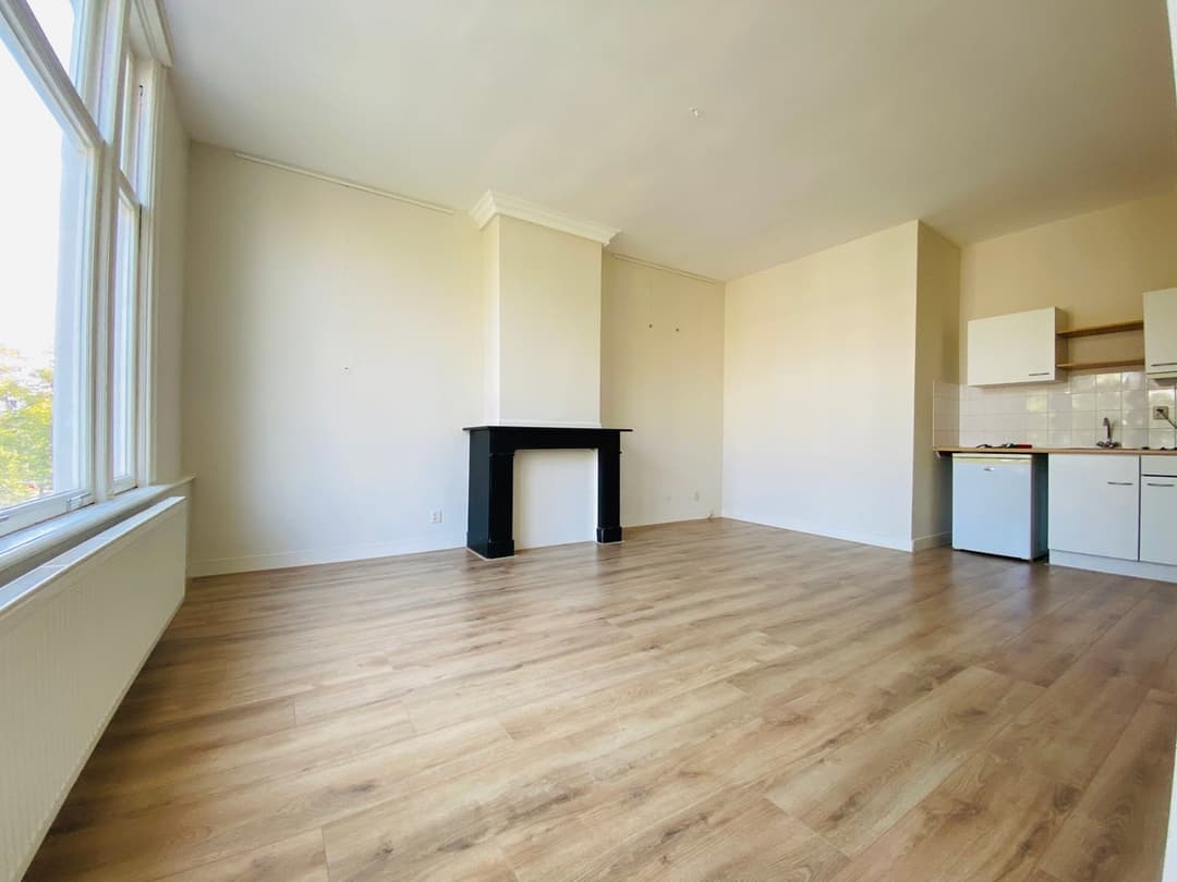 Appartement Regentesselaan 93 B, La Haye - À Louer