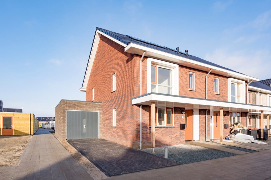 Corner House Kiepeloop 137, Barneveld - For Rent