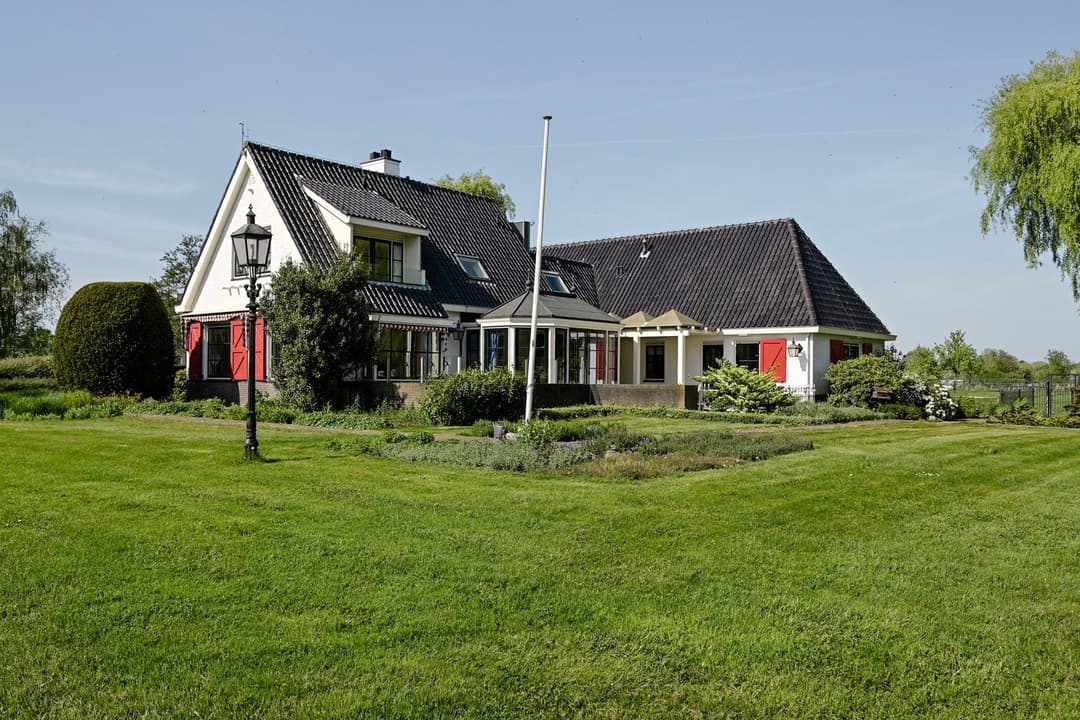 Villa Kniplaan 72251 AK Voorschoten - For Rent