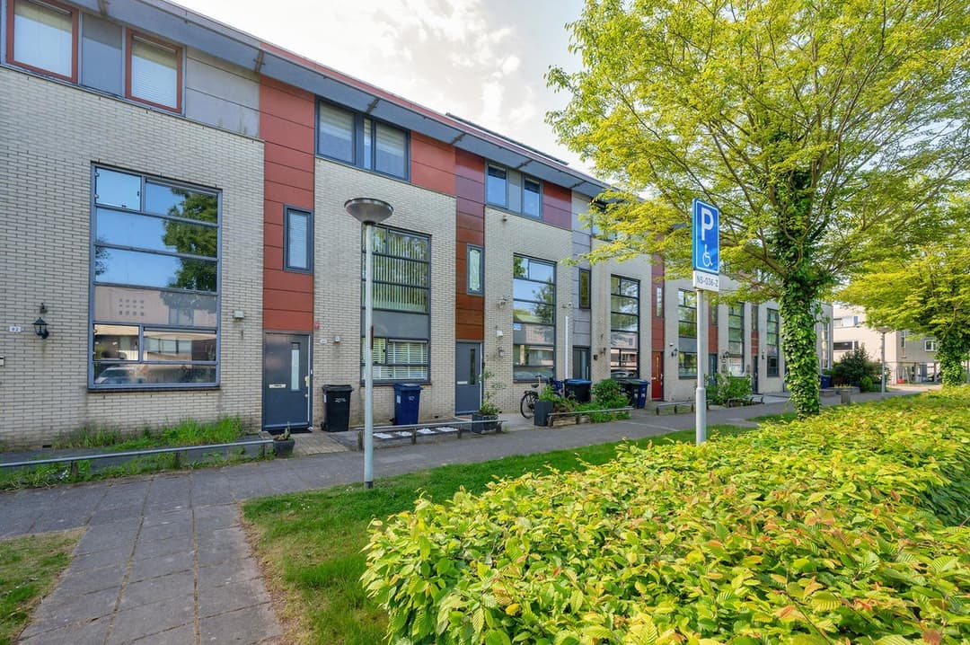 House Meindert Hobbemastraat, Almere - For Rent
