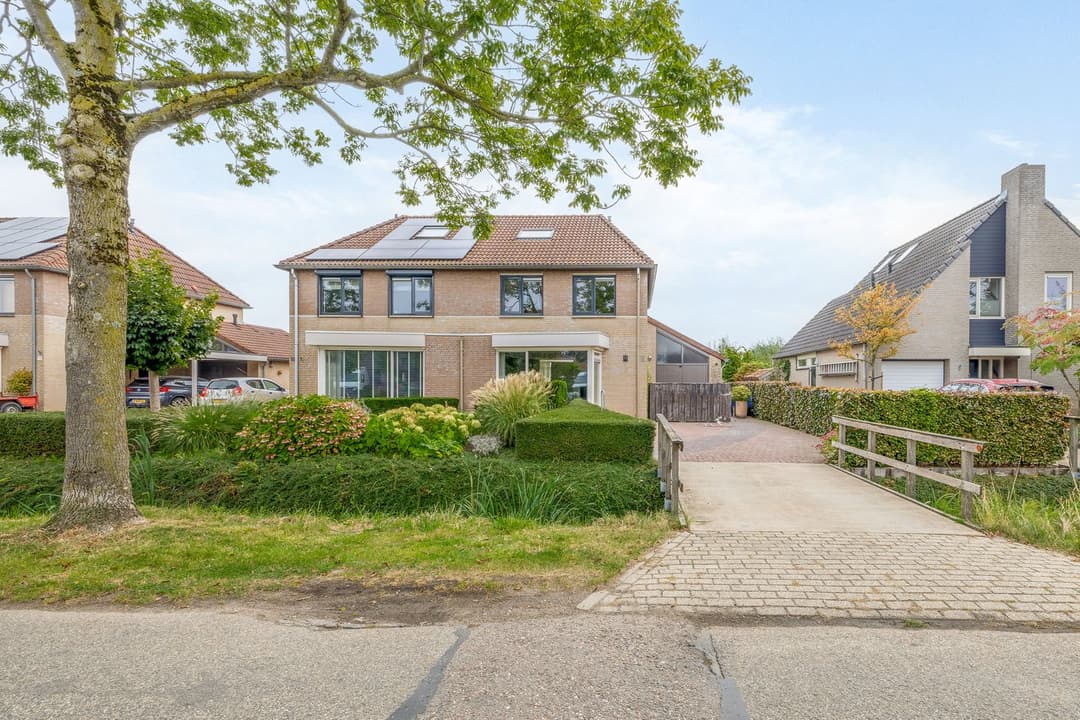 H.W. van Heelstraat 85327 AH Hurwenen - À Louer