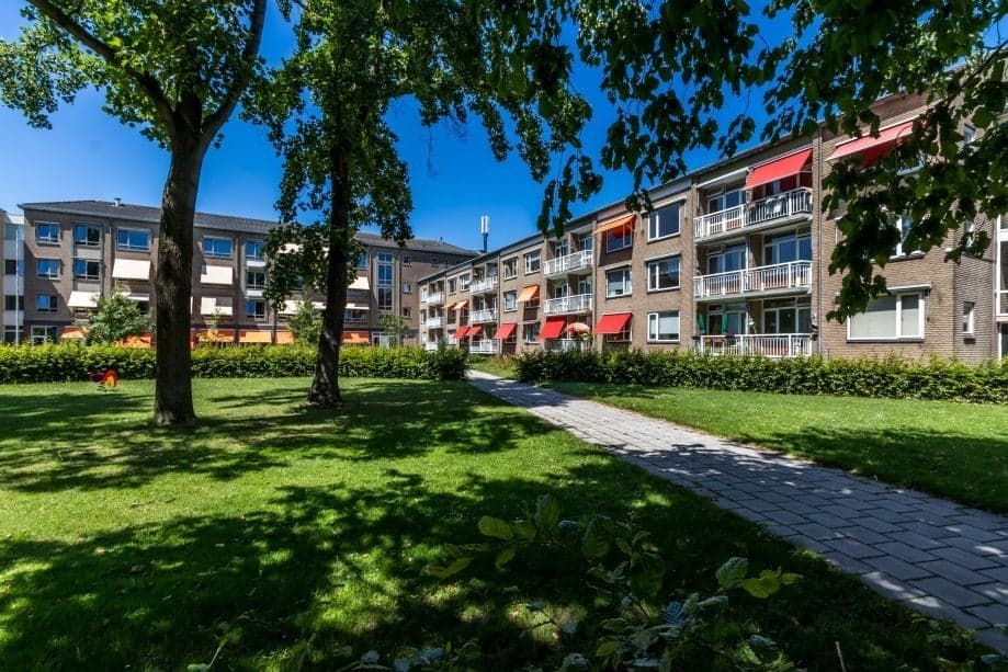 Flat P.C. Hooftlaan, Deventer - Te Huur