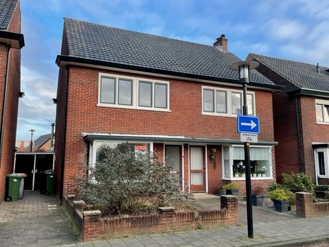 Half Vrijstaande Woning aan Nieuw Rudolfstraat, Hengelo (OV) - Te Huur
