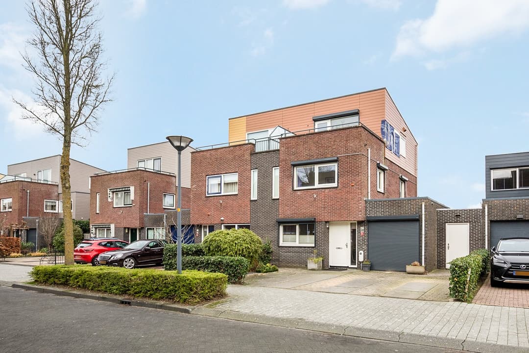 Duinbeek 632134 VT Hoofddorp - Te Huur