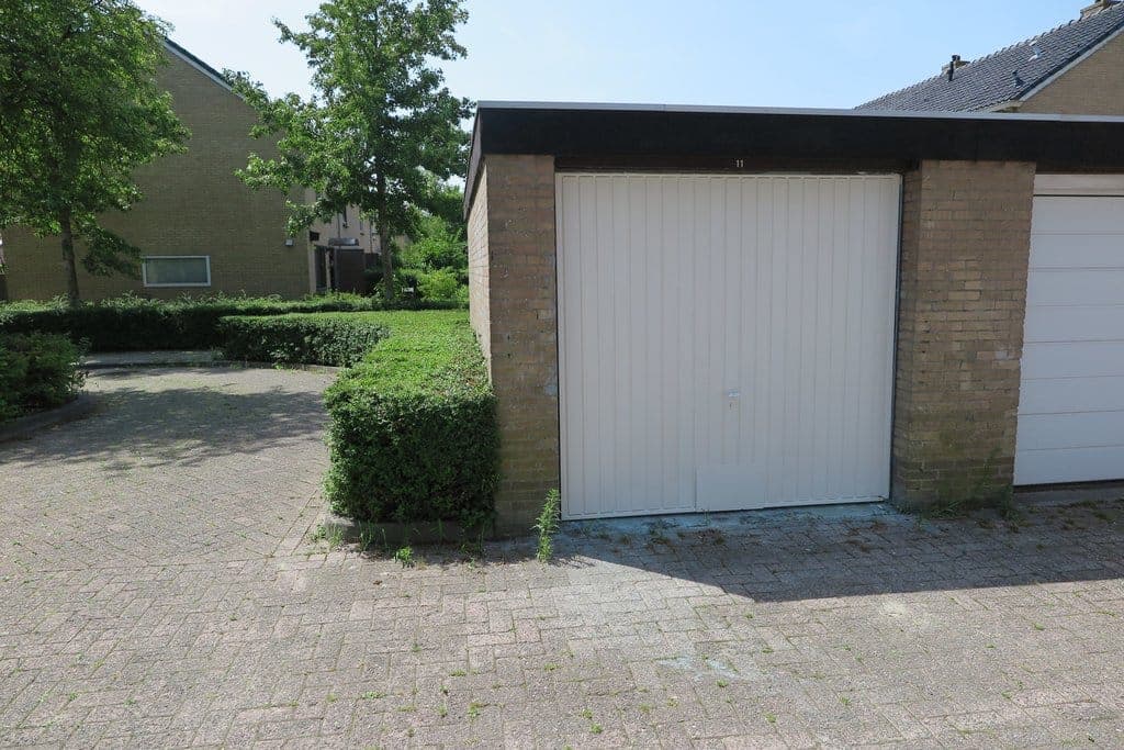 Garage Kastanjelaan 14-N1702, Heerhugowaard - À Louer