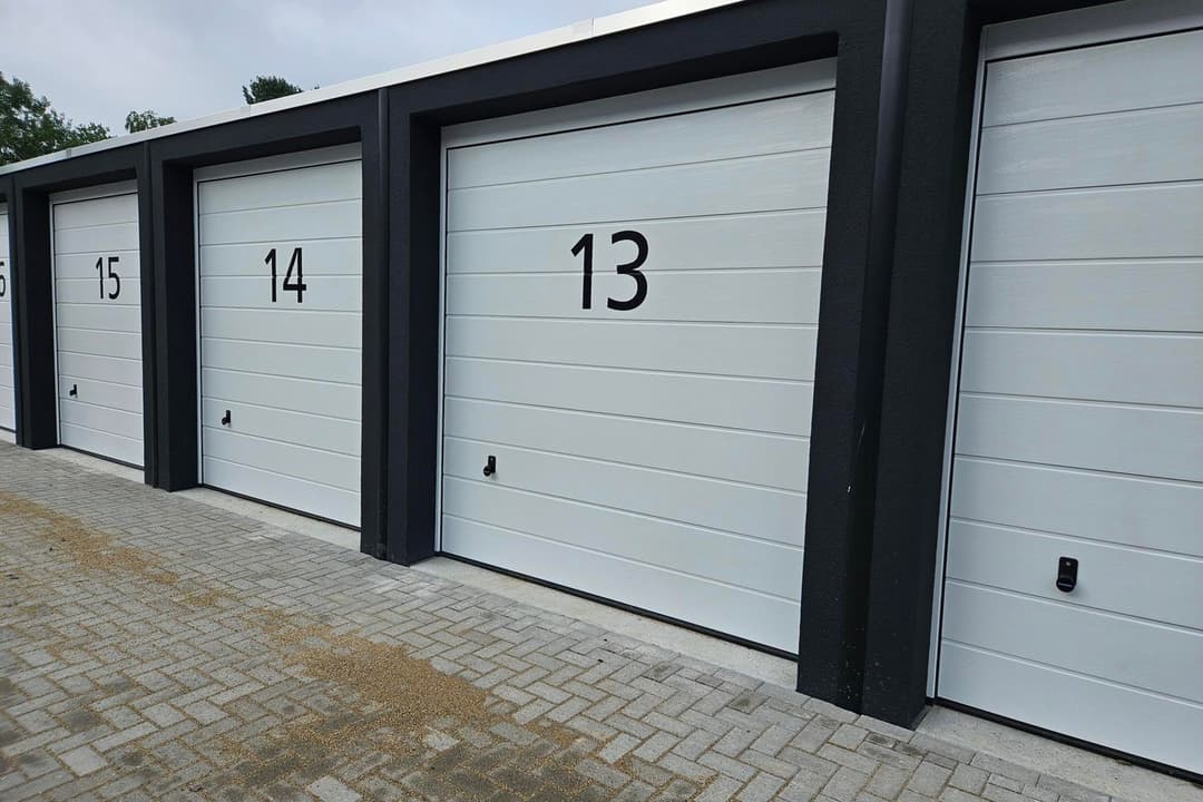 Garagebox Oosterbracht 3A, Emmen - À Louer