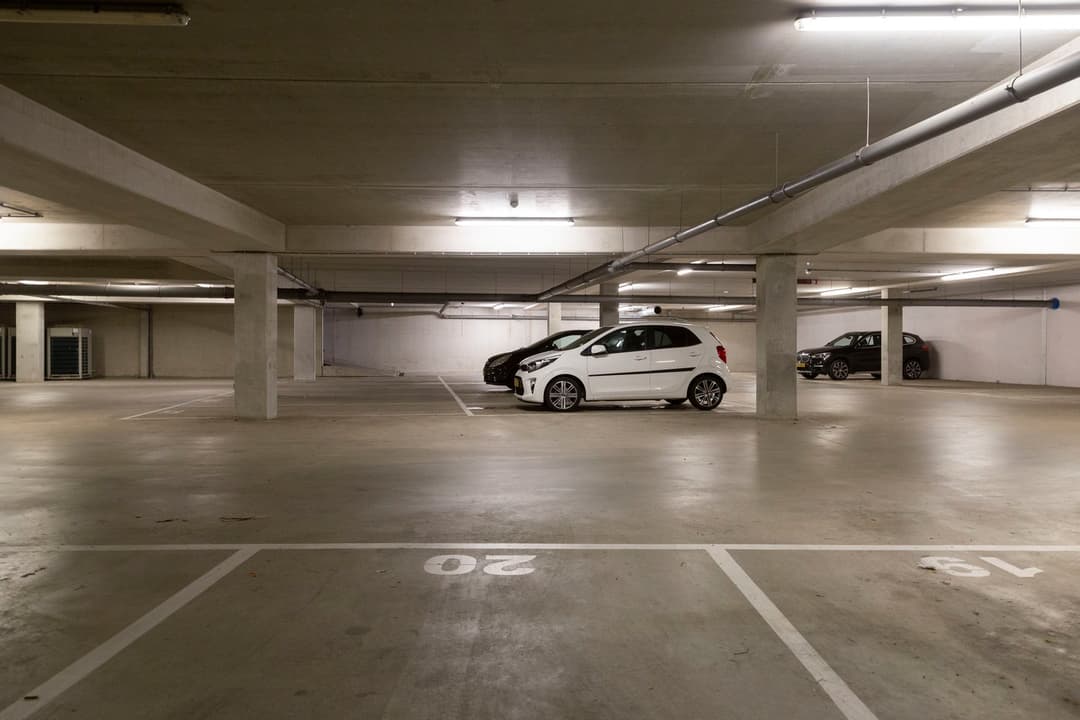Place de Parking Dr. Huber Noodtstraat 73, Doetinchem - À Louer