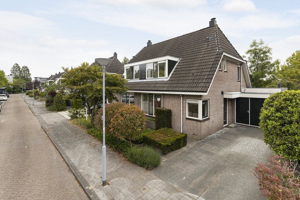 Huis Kornelis van Tollaan 39, Rotterdam - Te Huur