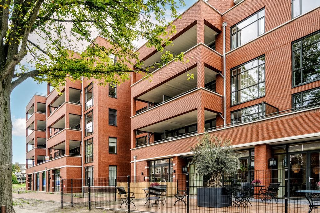 Appartement Bronovolaan 1-A, Den Haag - Te Huur