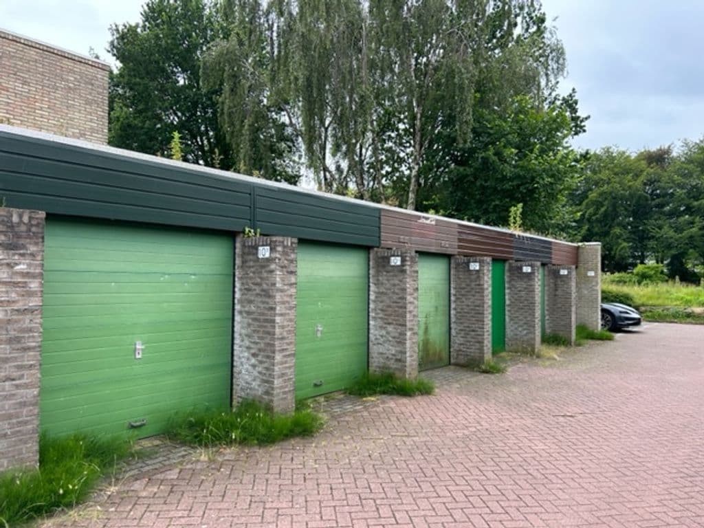 Garage Box Huntum 10-B1102 JA Amsterdam - Te Huur