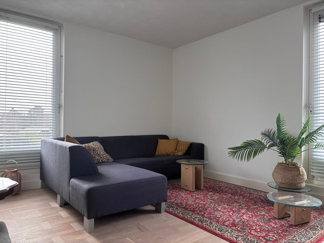 Appartement Meublé Auck Petersstrjitte, Leeuwarden - À Louer
