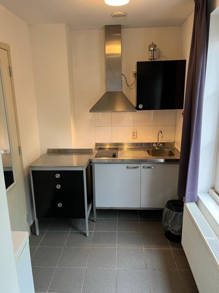 Unfurnished Studio Geerstraat, Heerlen - For Rent