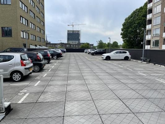 Place de Parking Wielewaalplein 320, Groningen - À Louer