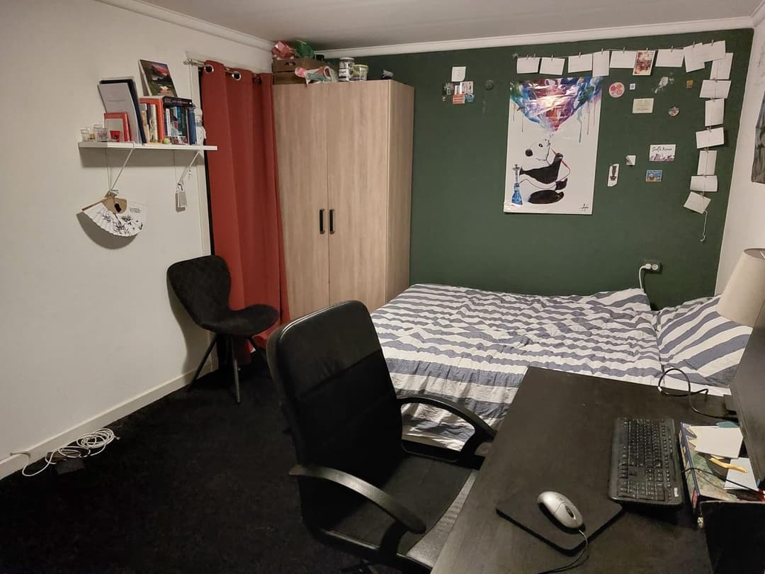 Unfurnished Room Emmastraat, Enschede - For Rent