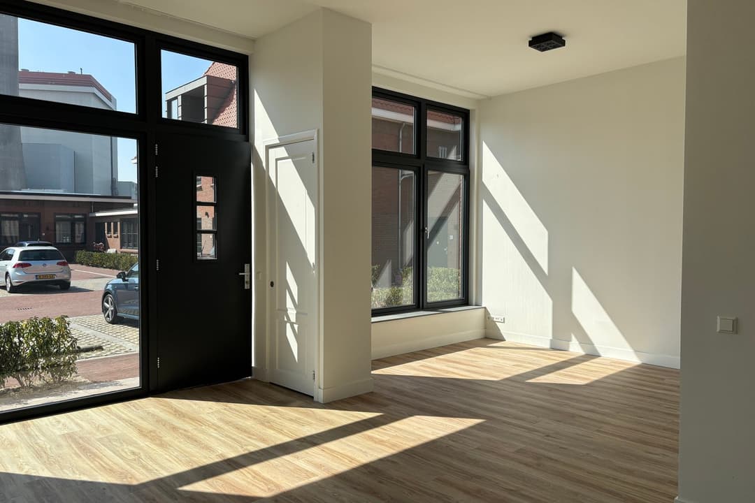Apartment Noorderlaan 5-B, Velsen-Noord - For Rent