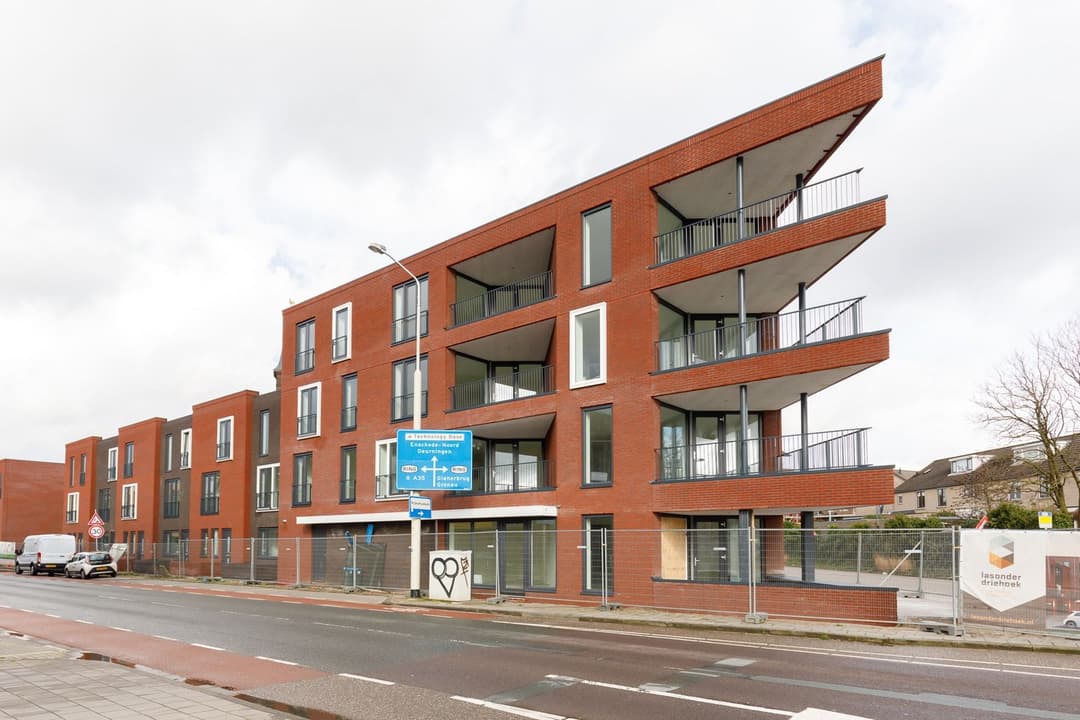 Appartement Deurningerstraat 82-A, Enschede - Te Huur
