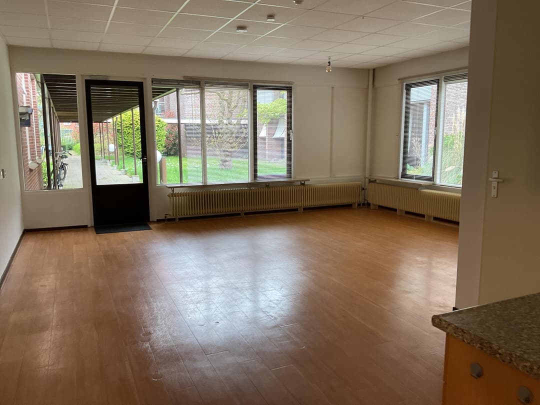 Estudio Anti-squat Sin Amueblar, Stationsstraat, Borne - En Alquiler