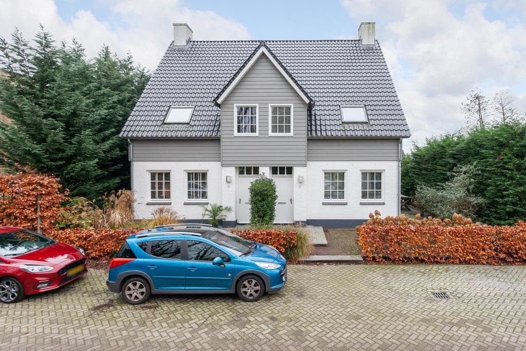 C.N.A. Looslaan 21, Rotterdam - Te Huur