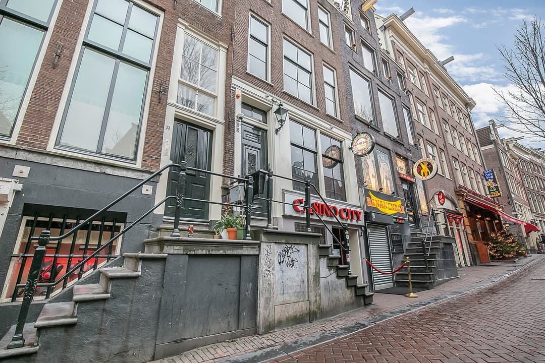 Flat Oudezijds Achterburgwal 35-C, Amsterdam - Te Huur