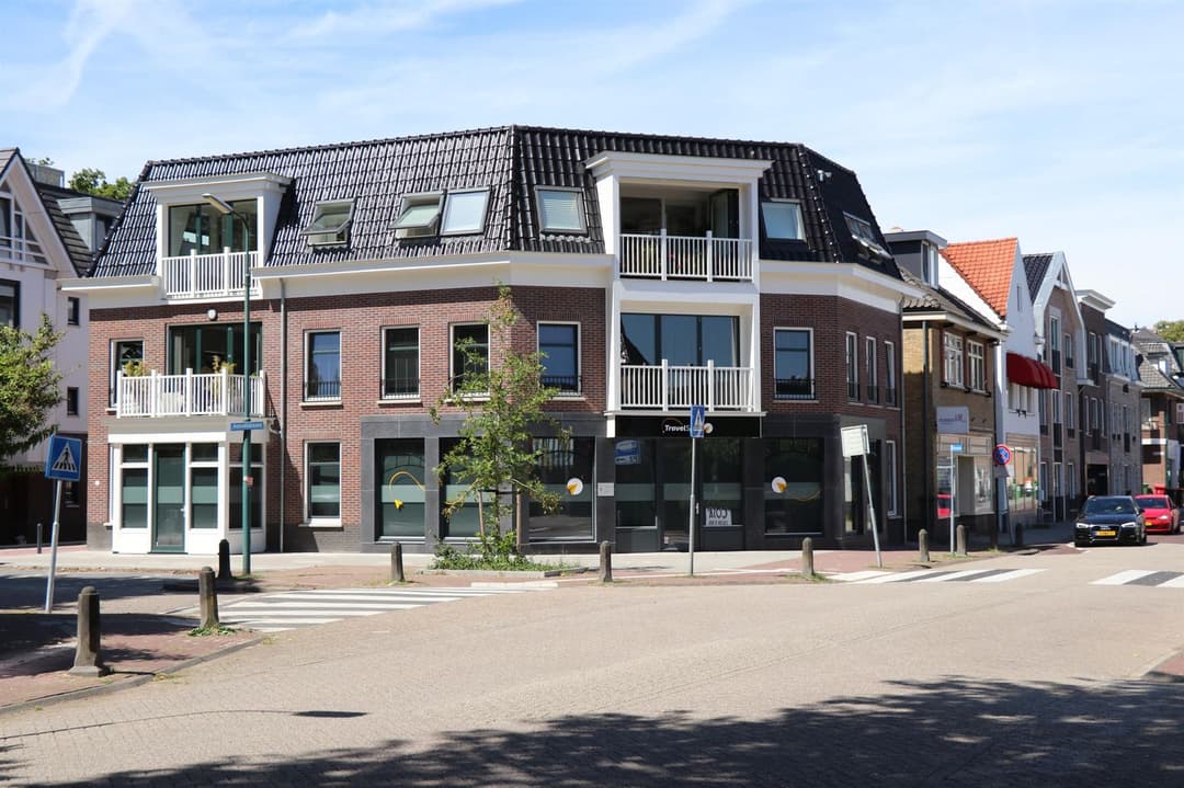Apartment Nieuw Baarnstraat 7-D, Baarn - Available from June 1, 2025