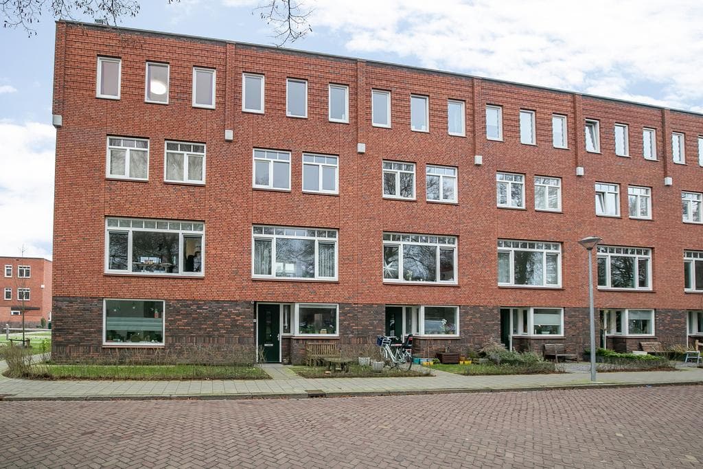 Maison NieuwPioenstraat 182, Groningen - À Louer